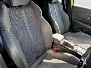 Peugeot 208 115kW GT 51kWh 5dr Auto