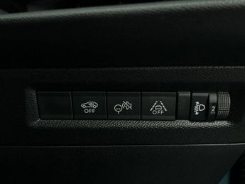 Vauxhall Frontera 83kW Design 44kWh 5dr Auto