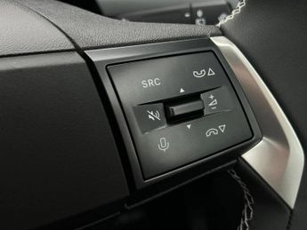 Vauxhall Frontera 83kW Design 44kWh 5dr Auto