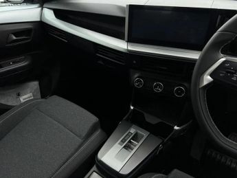Vauxhall Frontera 83kW Design 44kWh 5dr Auto