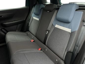 Vauxhall Frontera 83kW Design 44kWh 5dr Auto