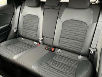 Kia Xceed 1.0T GDi ISG 113 GT-Line 5dr DCT