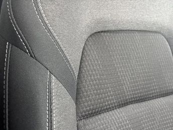 Nissan Qashqai 1.3 DiG-T MH 158 N-Connecta 5dr Xtronic