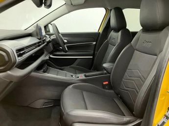 Jeep Avenger 115kW Summit 54kWh 5dr Auto