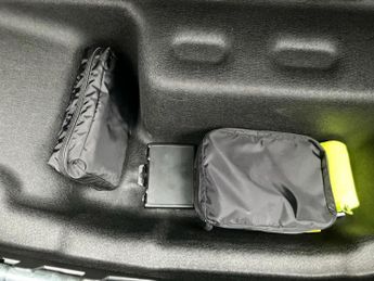 Mercedes-Benz C Class C300 AMG Line Premium Plus 4dr 9G-Tronic