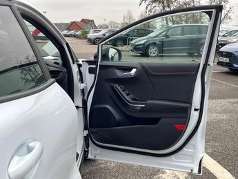 Ford Puma 1.0 EcoBoost Hybrid mHEV ST 5dr DCT