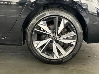 Peugeot 308 1.2 PureTech Allure 5dr EAT8