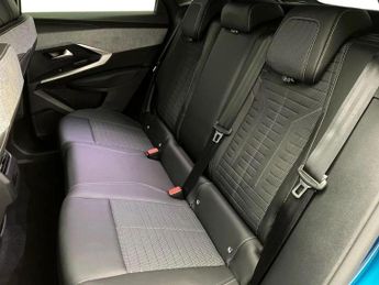Peugeot 3008 157kW Allure 73kWh 5dr Auto