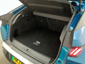 Peugeot 3008 157kW Allure 73kWh 5dr Auto