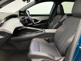 Peugeot 3008 157kW Allure 73kWh 5dr Auto