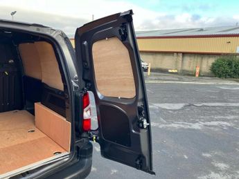 Citroen Berlingo 800 100kW 50kWh Enterprise Edition Auto