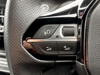 Peugeot 2008 115kW GT 54kWh 5dr Auto