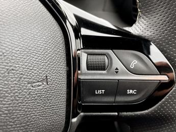 Peugeot 2008 115kW GT 54kWh 5dr Auto