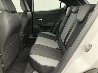 Vauxhall Mokka 100kW Design 50kWh 5dr Auto