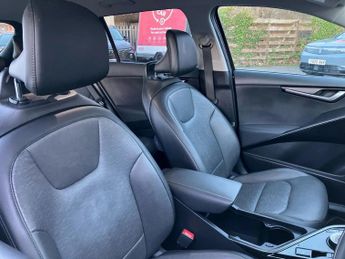 Kia Niro 150kW 4 65kWh 5dr Auto