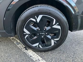 Kia Niro 150kW 4 65kWh 5dr Auto