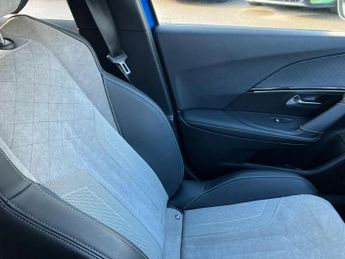 Peugeot 2008 100kW GT Premium 50kWh 5dr Auto