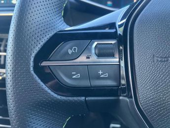 Peugeot 2008 100kW GT Premium 50kWh 5dr Auto
