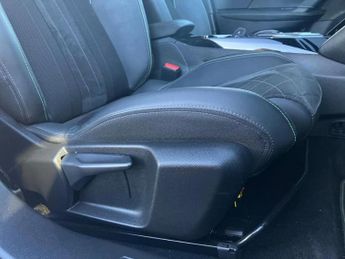 Peugeot 2008 100kW GT Premium 50kWh 5dr Auto