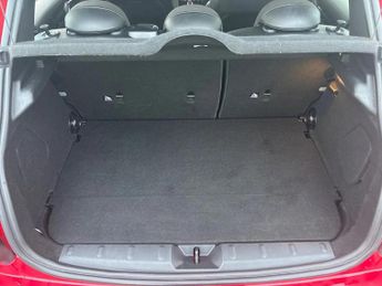 Mini Hatch 1.5 Cooper Sport 5dr Auto