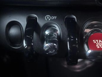 Mini Hatch 1.5 Cooper Sport 5dr Auto