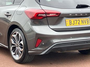 Ford Focus 1.0 EcoBoost Hybrid mHEV 155 ST-Line Vign 5dr Auto