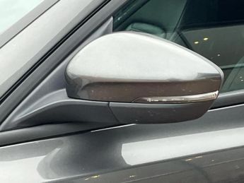 Ford Focus 1.0 EcoBoost Hybrid mHEV 155 ST-Line Vign 5dr Auto