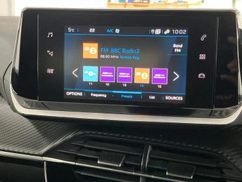 Peugeot 2008 1.2 PureTech 130 Allure Premium+ 5dr EAT8