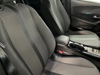 Peugeot 2008 1.2 PureTech 130 Allure Premium+ 5dr EAT8