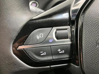 Peugeot 2008 100kW Active Premium+ 50kWh 5dr Auto