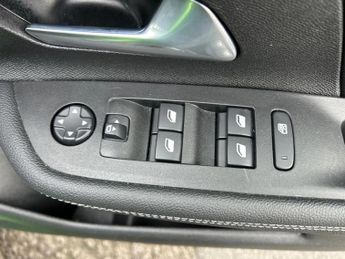 Vauxhall Mokka 115kW Ultimate 54kWh 5dr Auto