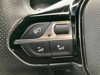 Peugeot 2008 100kW GT 50kWh 5dr Auto