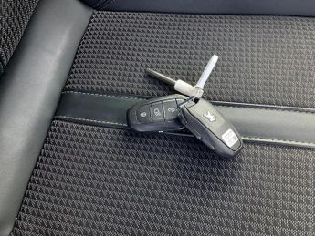 Peugeot 2008 100kW GT 50kWh 5dr Auto