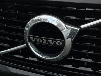 Volvo Xc40 2.0 B4P R DESIGN 5dr AWD Auto