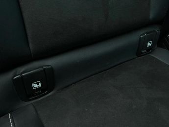 Volvo Xc40 2.0 B4P R DESIGN 5dr AWD Auto