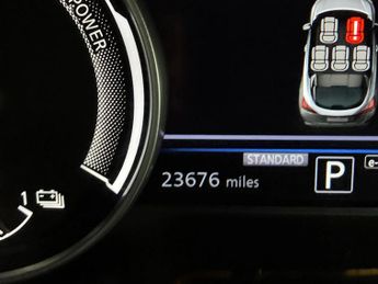 Nissan Juke 1.6 Hybrid N-Connecta 5dr Auto