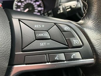 Nissan Juke 1.6 Hybrid N-Connecta 5dr Auto