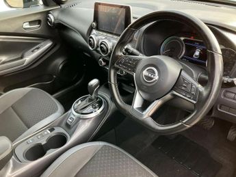 Nissan Juke 1.6 Hybrid N-Connecta 5dr Auto