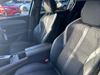 Peugeot 308 1.2 PureTech Allure Premium 5dr EAT8