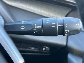 Peugeot 308 1.2 PureTech Allure Premium 5dr EAT8