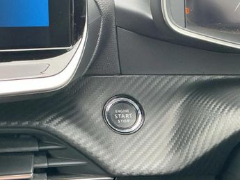 Peugeot 208 100kW Allure Premium + 50kWh 5dr Auto