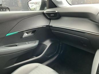 Peugeot 208 100kW Allure Premium + 50kWh 5dr Auto