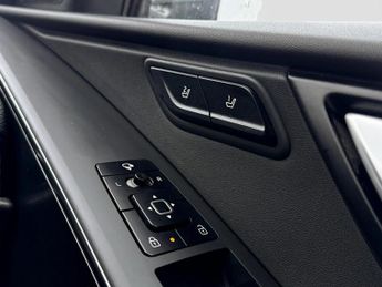 Kia Niro 150kW 4 65kWh 5dr Auto