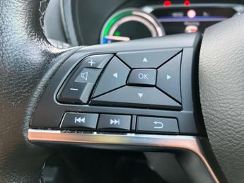 Nissan Juke 1.6 Hybrid N-Connecta 5dr Auto