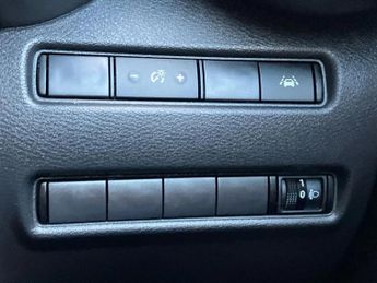 Nissan Juke 1.6 Hybrid N-Connecta 5dr Auto