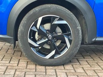 Nissan Juke 1.6 Hybrid N-Connecta 5dr Auto