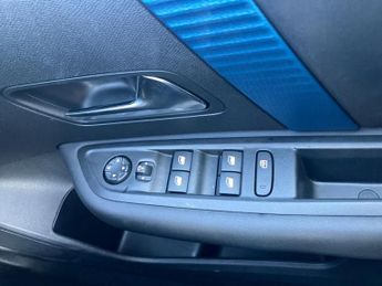 Citroen C4 100kW Shine Plus 50kWh 5dr Auto