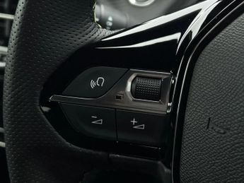 Peugeot 208 115kW GT 51kWh 5dr Auto