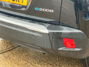 Peugeot 2008 100kW Allure Premium 50kWh 5dr Auto