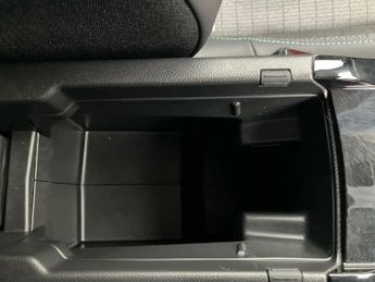 Peugeot 2008 100kW Allure Premium 50kWh 5dr Auto